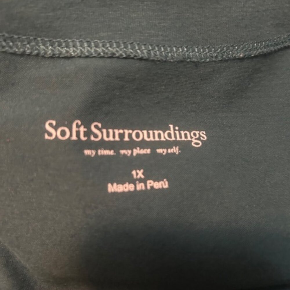 Soft Surrounding Green Faux Wrap V-neck 3/4 sleeves tunic, size 1X - Picture 6 of 7